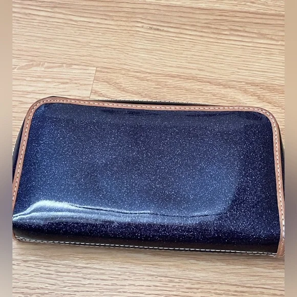 Calley Wristlet Wallet - Picture 3 of 7